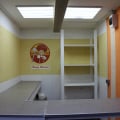 На добрых началах отремонтировали вагончик ночлежки