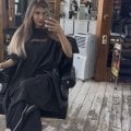 Пришла сделать у лица контуринг, т.к уже отрасли корни немного и хотелось посветлее, доставить прядо