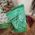 Вот это все делают доярки ,плюс кормят и убирают у телят .А скотники посыпают опилками и скребут